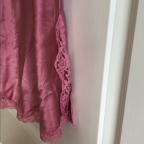 VS lingerie - Picture 3 of 7